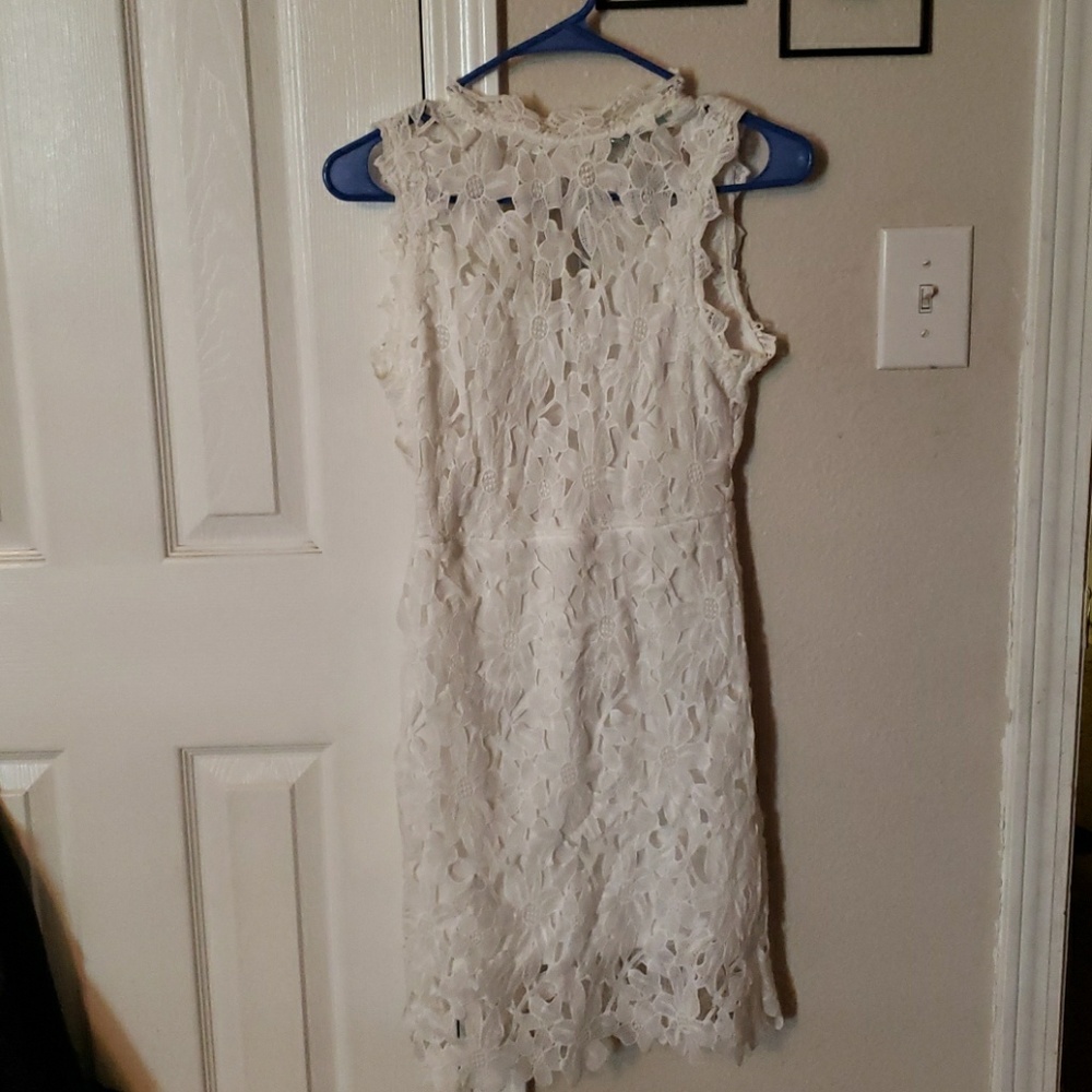 Sleeveless dress